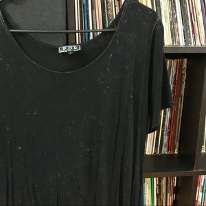 High low distressed tee dress